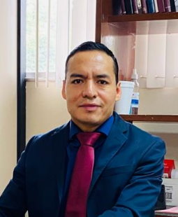 Dr. Christian Muñoz Sánchez